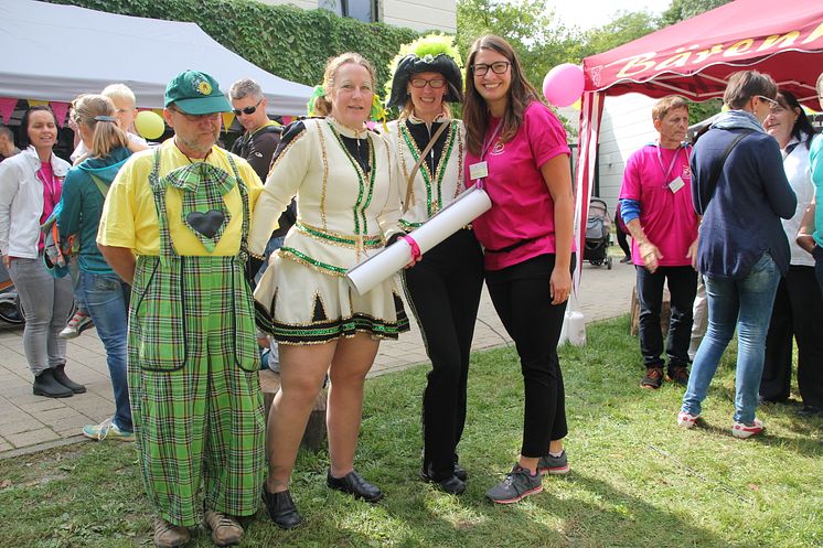 Tag der offenen Tür im Kinderhospiz: Bärenherz-Familienfest lockt mehr als 1.500 Besucher in den Kees’schen Park