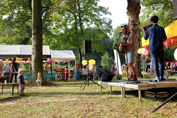 Tag der offenen Tür im Kinderhospiz: Bärenherz-Sommerfest lockt 1.000 Besucher in den Kees’schen Park