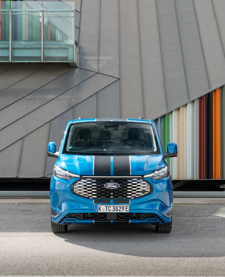 2025 Ford E-Transit Custom Sport (20).jpg