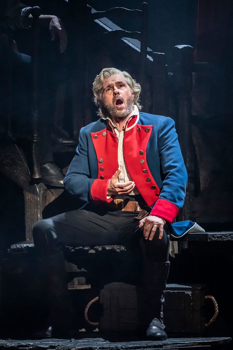 Les Misérables. Peter Jöback as Jean Valjean. Photo Johan Persson.jpg