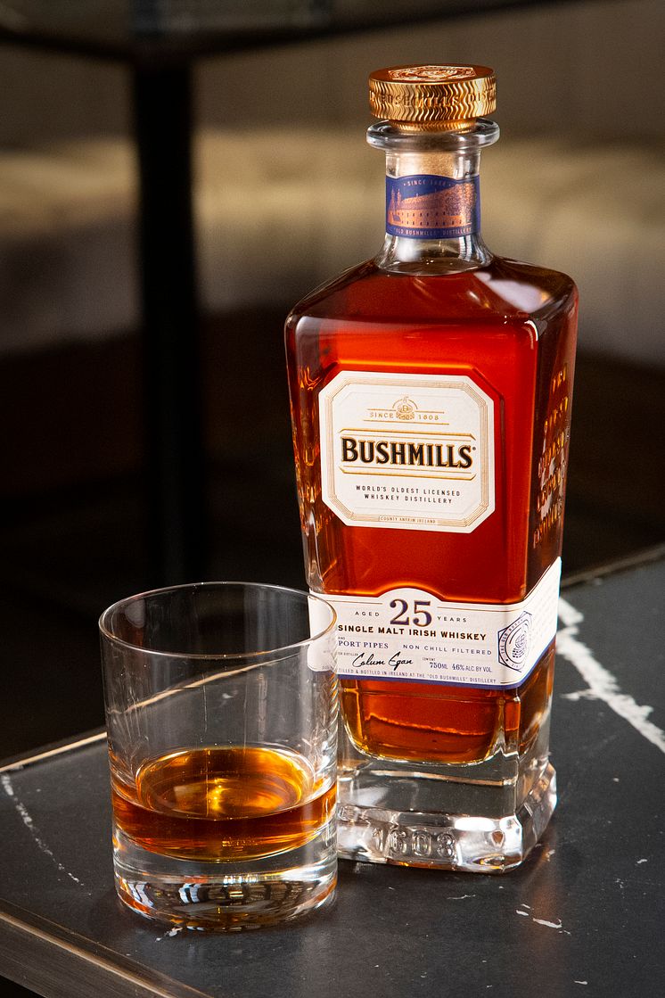 Bushmills 25 + glass