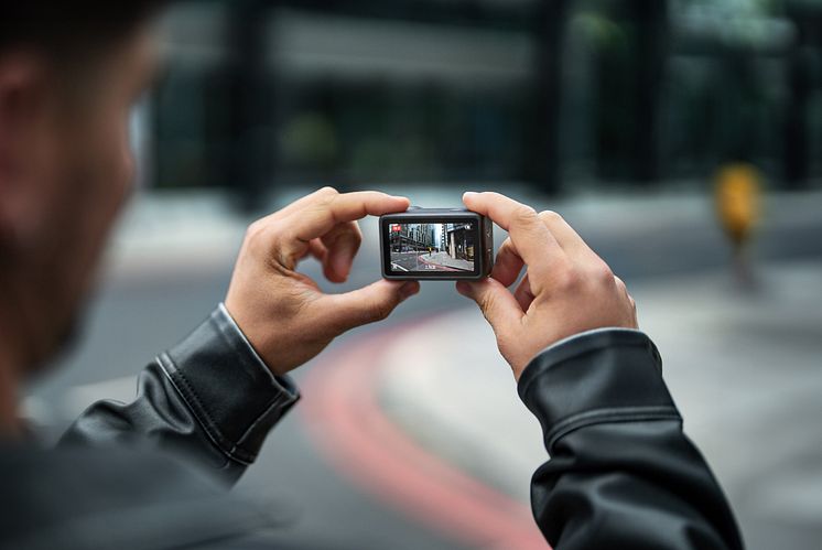 Osmo Action 5 Pro_Vlogging_Subject Centering & Tracking _vlog.jpg