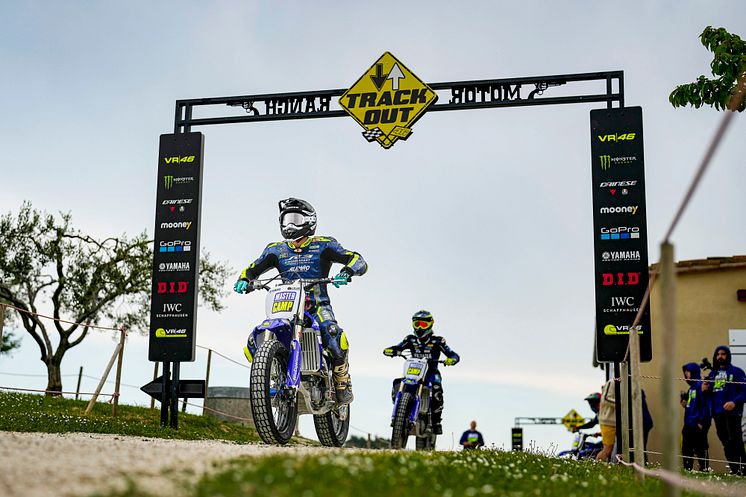 2023051803_001xx_VR46MasterCamp_MasterCamp_4000