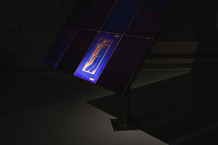 Installationsbild / installation view: Untitled Blue, 2019, Thersa Traore Dahlberg, Färgfabriken