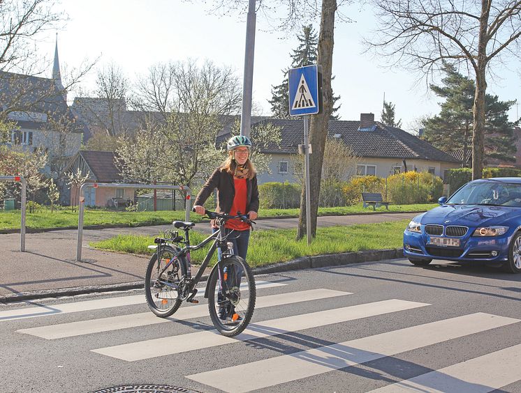 Am Zebrastreifen sollten Radler besser absteigen