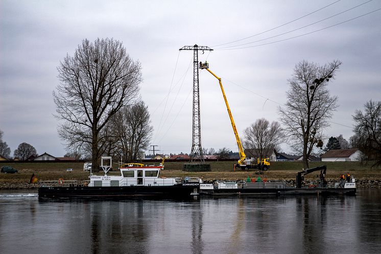 Niederalteich_Abbau_Freileitung_Bojenleger