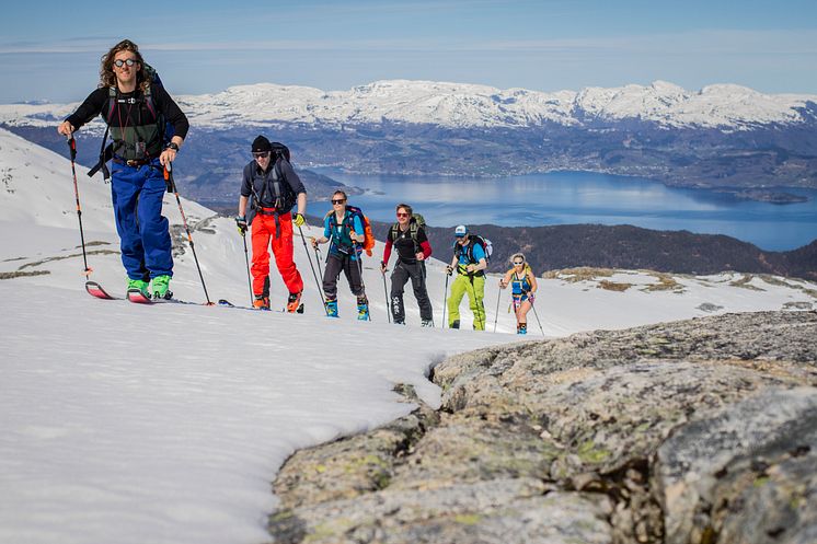 Spring skiing - Photo - Skiinformarmatie.nl.jpg