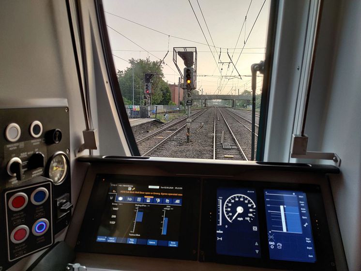 First ETCS Level 2 test train 2.jpg