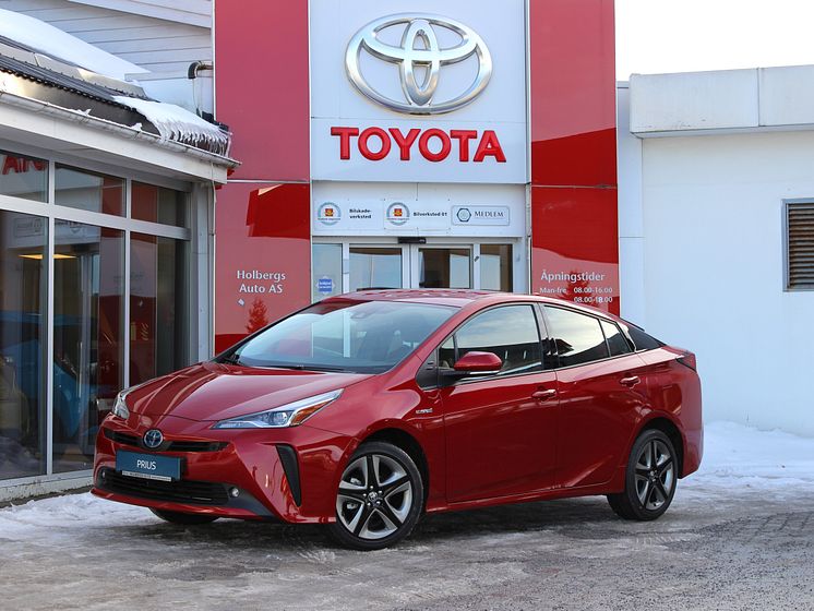 Nye Toyota Corolla Hybrid og Toyota Prius er klare for Steinkjer
