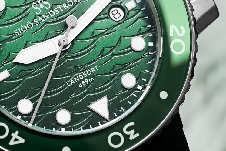 Landsort D4 Green close-up