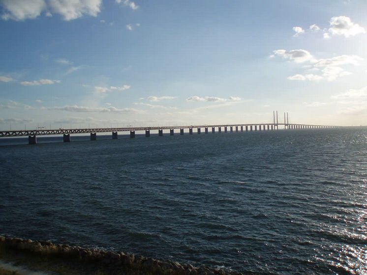 bridge-malmo-copenhagen-2022-11-16-23-56-57-utc-1