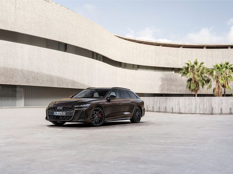 Audi A6 Avant (Madeirabrun)