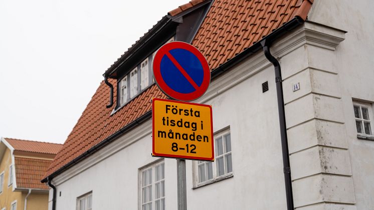 Skylt parkeringsförbud centrala Sölvesborg mars 2024 vid användning, ange foto Sölvesborgs kommun