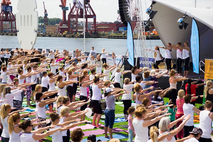 Internationella yogadagen i Sverige 2015 bild 3