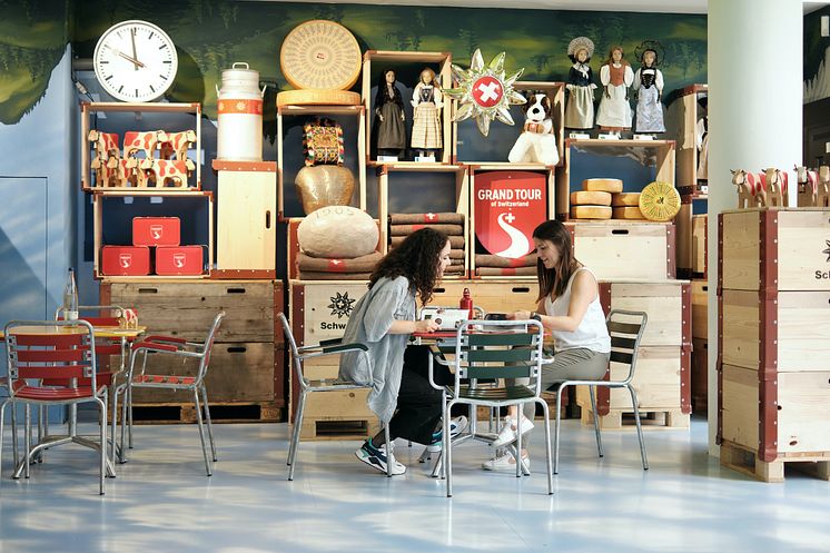 Schweiz Lounge im Pop-up House of Switzerland-1 