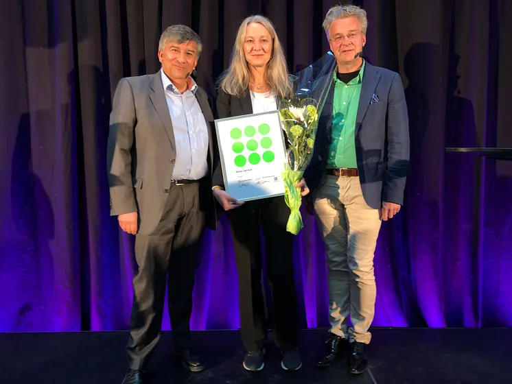 Johanna Gavefalk, Marknad och kommunikationschef tog emot servicescore utmärkelsen