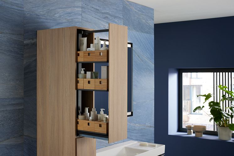 2024 Geberit Mix & Match tall cabinet cargo oak open_Original.tif