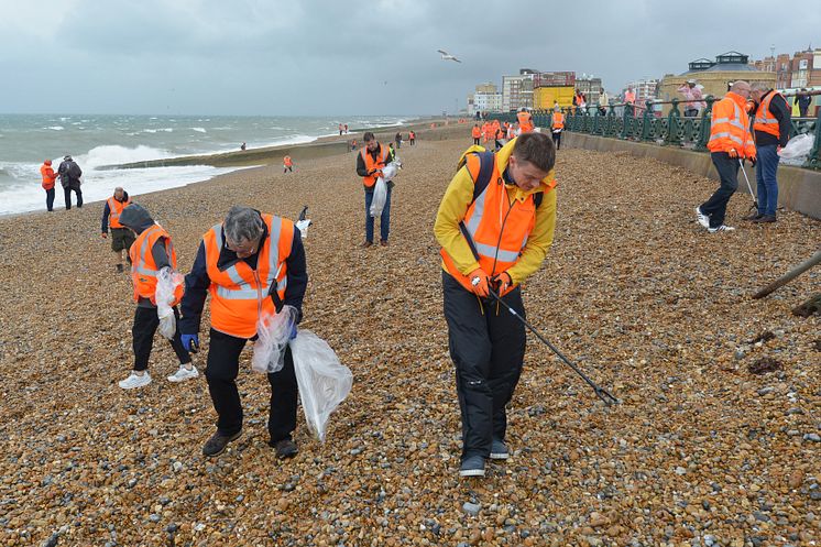 Eyes down for GTR's Brighton & Hove beach clean