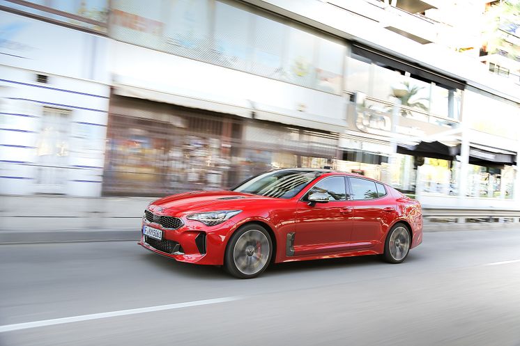 Kia Stinger_127