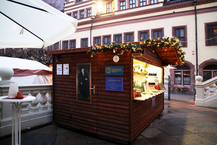 Leipziger Weihnachtsmarkt - Lotterbude vor der Alten Börse