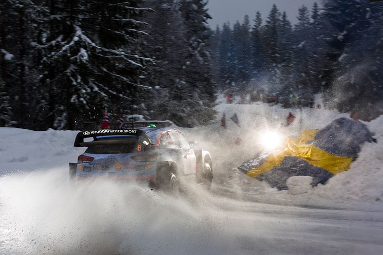 Hyundai tar dubbla pallplatser i Rally Sweden.