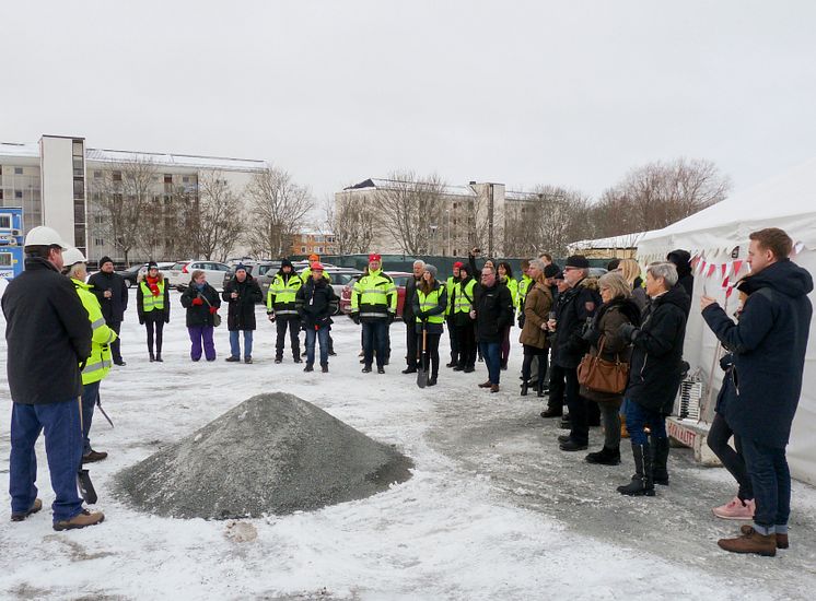 Första spadtaget för BRF Solgläntan 