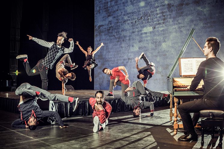 Flying Steps, fyrfaldiga världsmästare i breakdance i sin show Red Bull Flying Bach, Malmö Live 30 sept. Foto: Daniel Mathieu