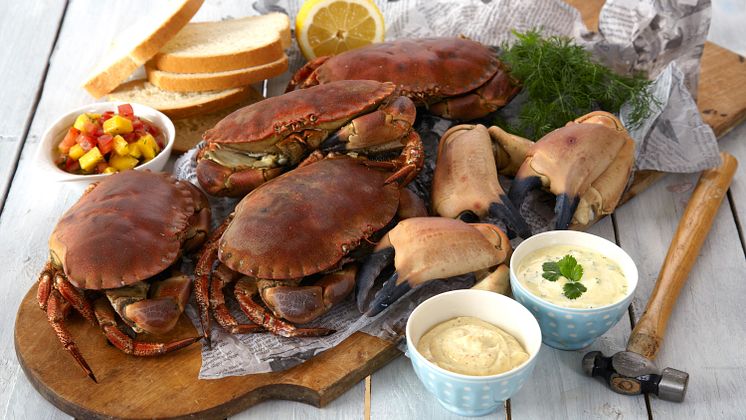 Krabbe naturell med tre sauser