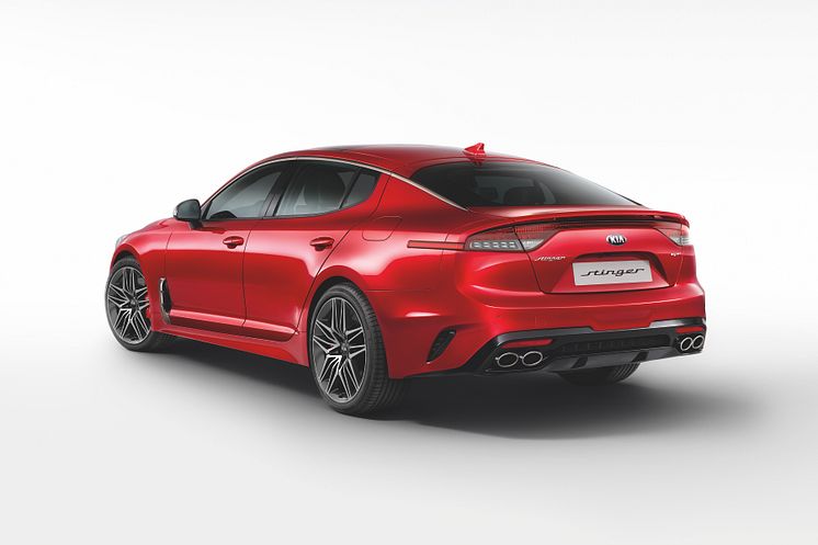 Kia Stinger print-cmyk-3600x2400-stinger-3