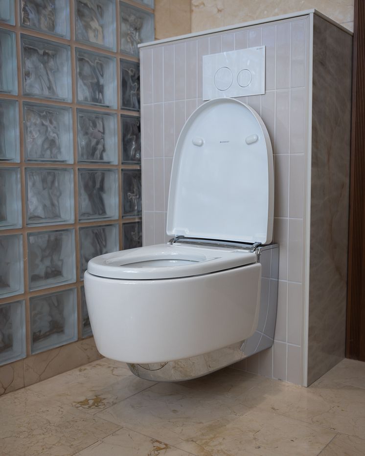 Kuva 3 pesu-wc asennettuna.jpeg