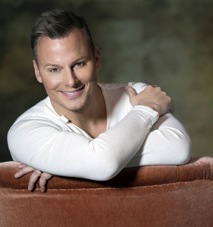 Jill Johnson med vänner, 7 augusti Sommartorsdagarna® 2014 (här Magnus Carlsson)