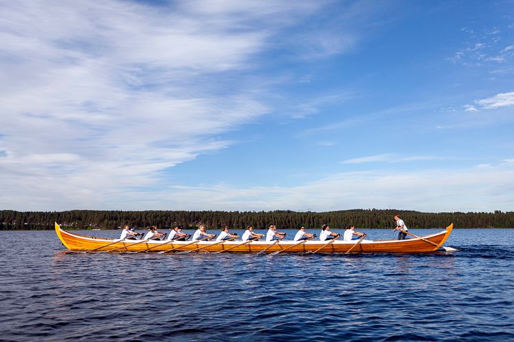 Kyrkbåtsrodd på SIljan