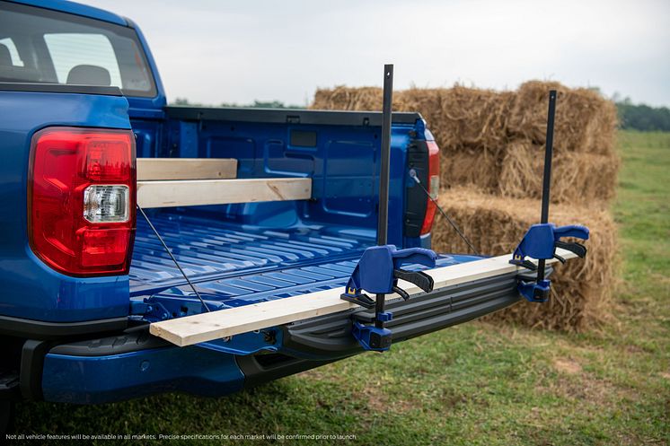 2022Ford_NextGenRanger_XLT_workbench3