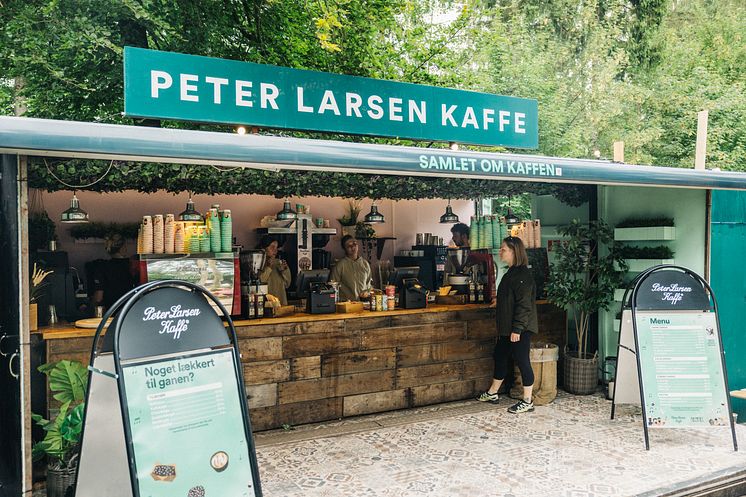 Peter Larsen Kaffe Kaffebar.jpg