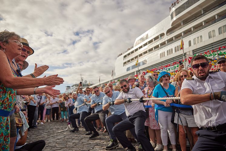 Crew Tug Of War - Fleet In Funchal_3