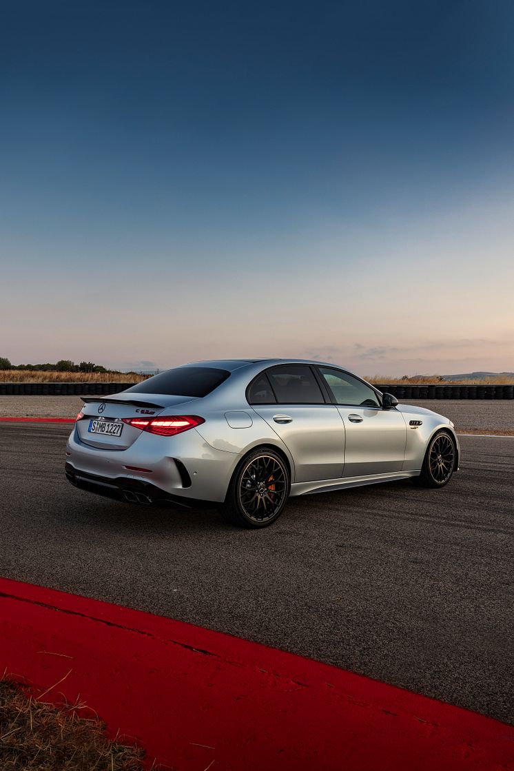 Mercedes-AMG C 63 S E PERFORMANCE 