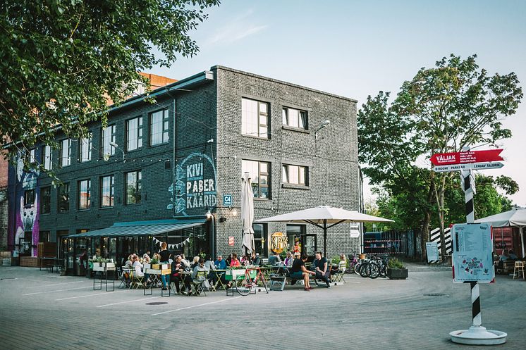 Restaurang Kivi Paber Käärid i Telliskivi Creative City