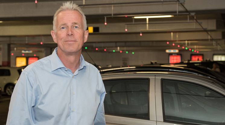 Arne Voll, kommunikasjonssjef i Gjensidige_Rygg inn og kjør ut når du skal parkere