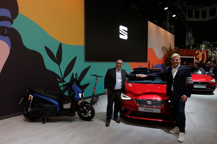 SEAT-SA-the-past-present-and-future-of-mobility-in-Spain_HQ_01