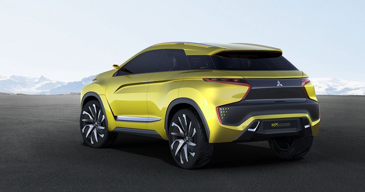 TMS 2015 Concept eX - ny elektrisk kompakt SUV