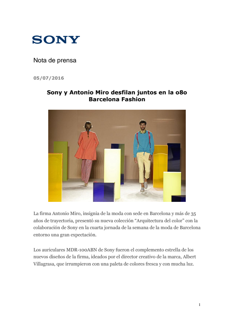 Sony y Antonio Miro desfilan juntos en la o8o Barcelona Fashion