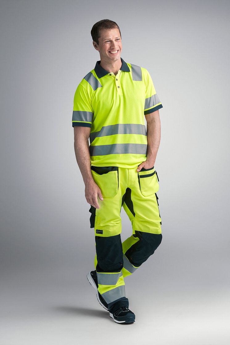 2730 AllroundWork High-Vis T-skjorte og 6230 AllroundWork+ Arbeidsbukse