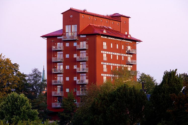 Arkitekt Curt Salomon-Sörensen tog emot Eslövs Byggnadsvårdspris