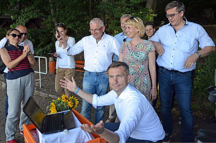 Sächsischer Staatsminister Martin Dulig aktiviert muldenradweg.de