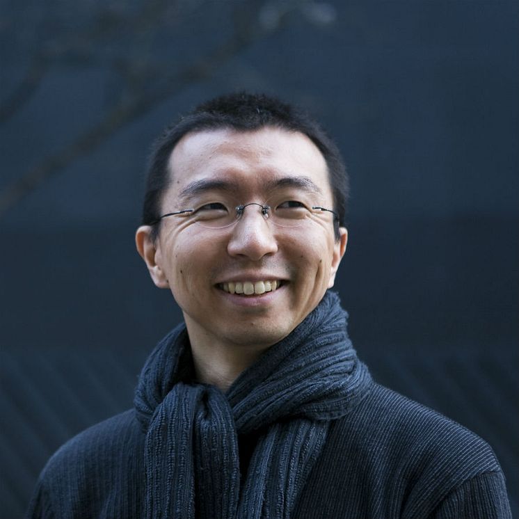 3756_ÅöSou_Fujimoto_portrait_credit_David Vintiner_700