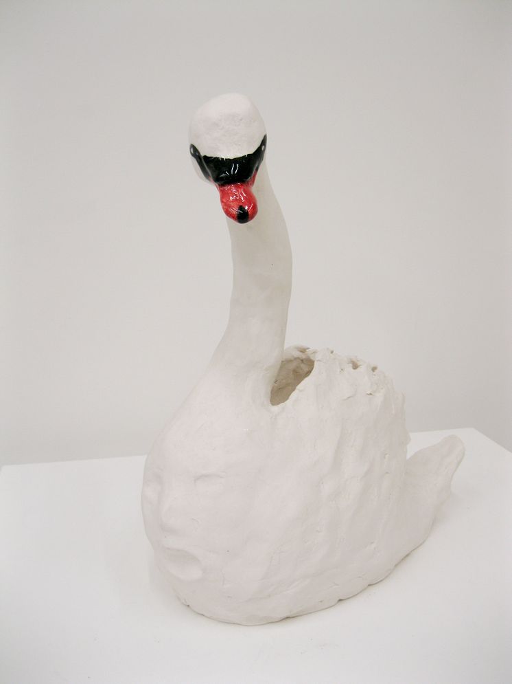 Klara Kristalova, Maneater, 2009. Glazed porcelain.  Courtesy of Alison Jacques Gallery