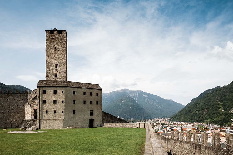 Pop-up Hotel Bellinzona außen 