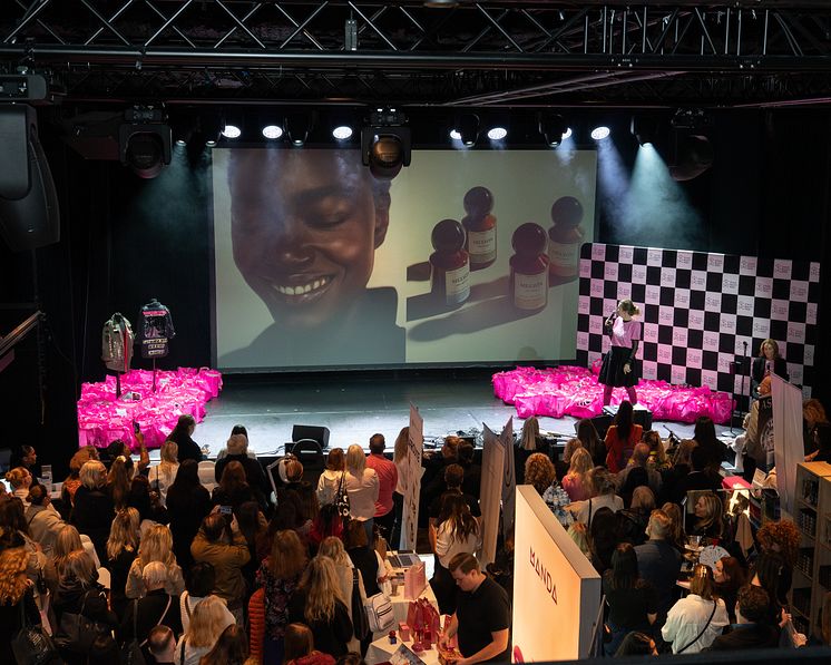 A Crowded Stockholm Beauty Week at Hamburger Börs.jpg