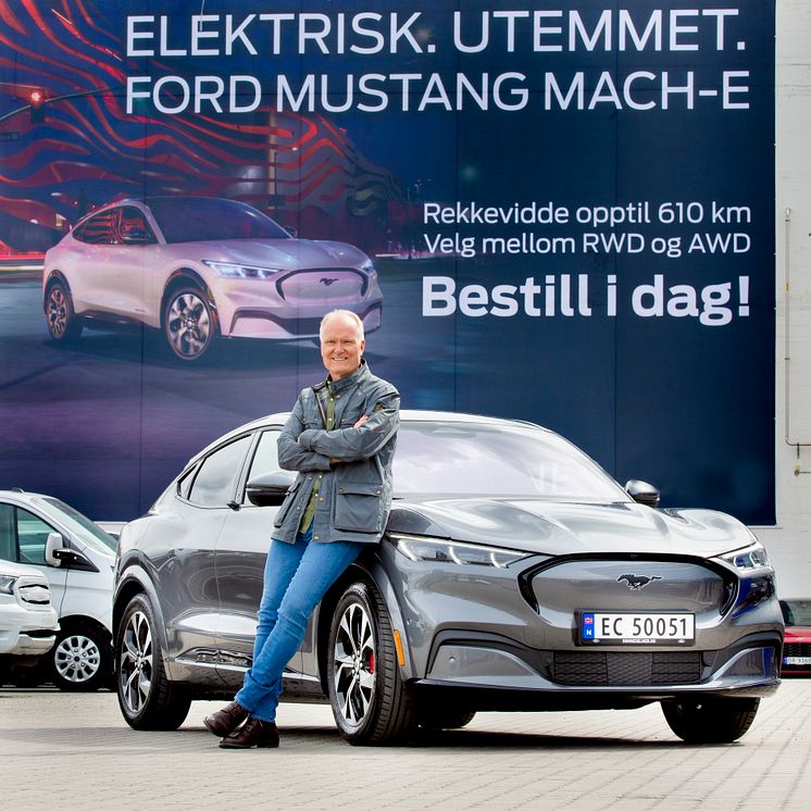 Einar Flåte Norges første Mustang Mach-E kunde 2021