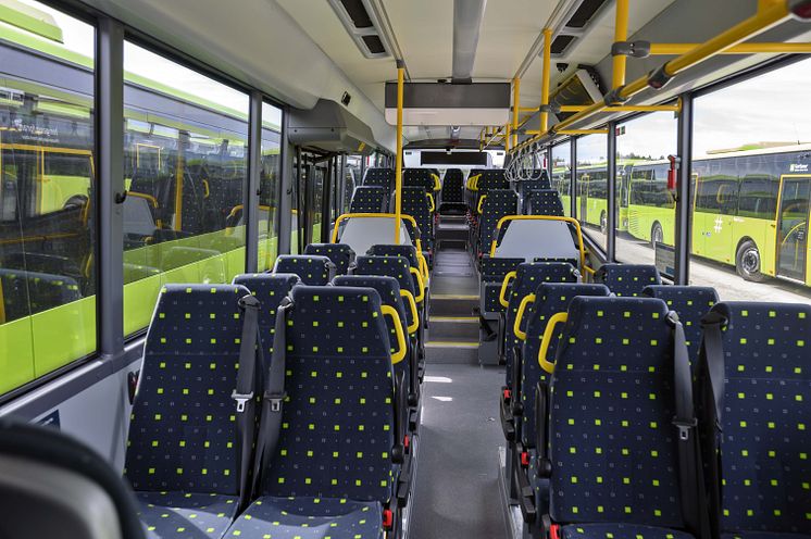 Laventré-bussene har lavt og flatt gulv mellom for- og midtdør. Det letter inn- og utstigning i vesentlig grad.